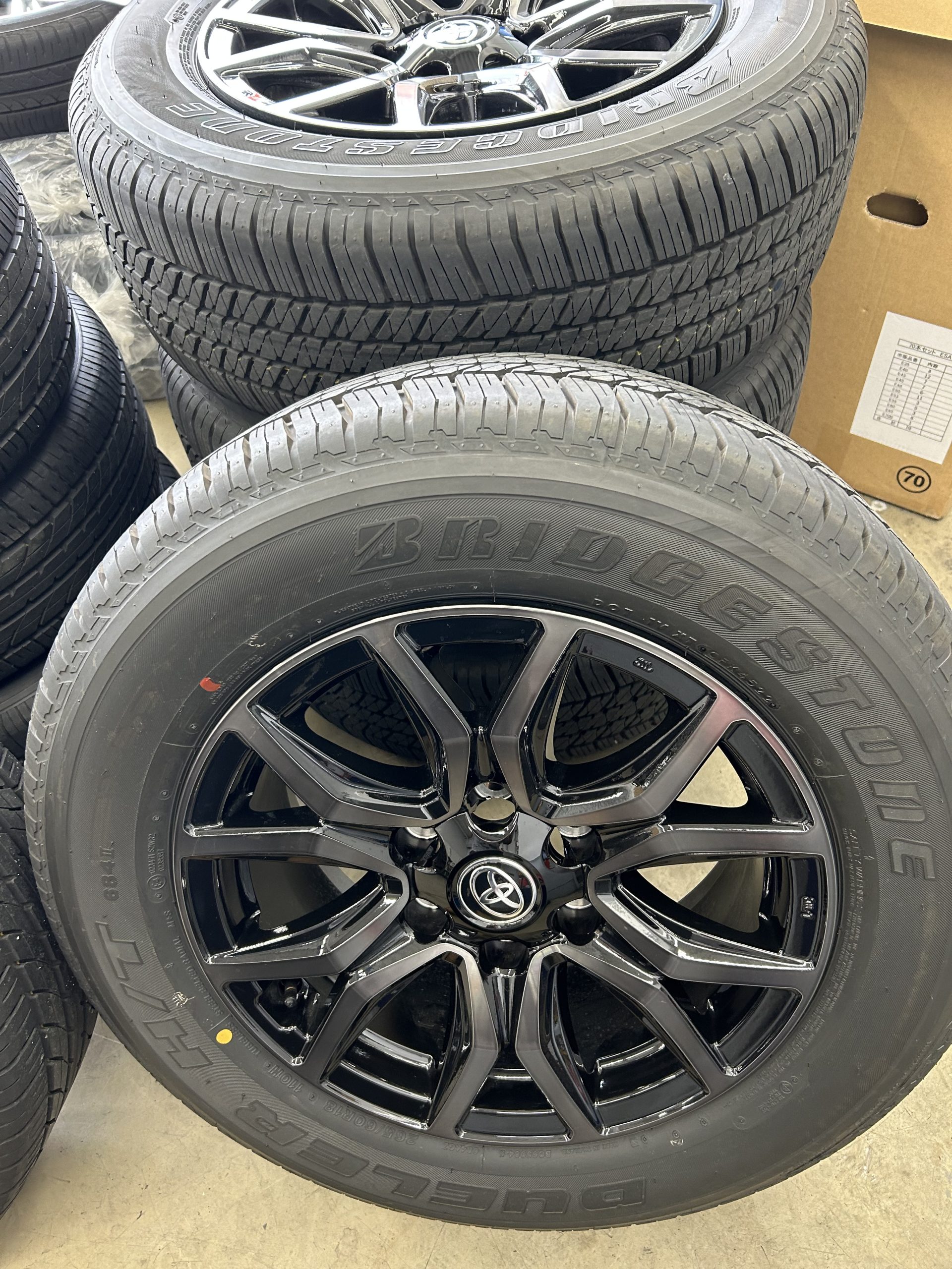 タイヤホイールセット　265/60R18　ハイラックスGRスポーツ